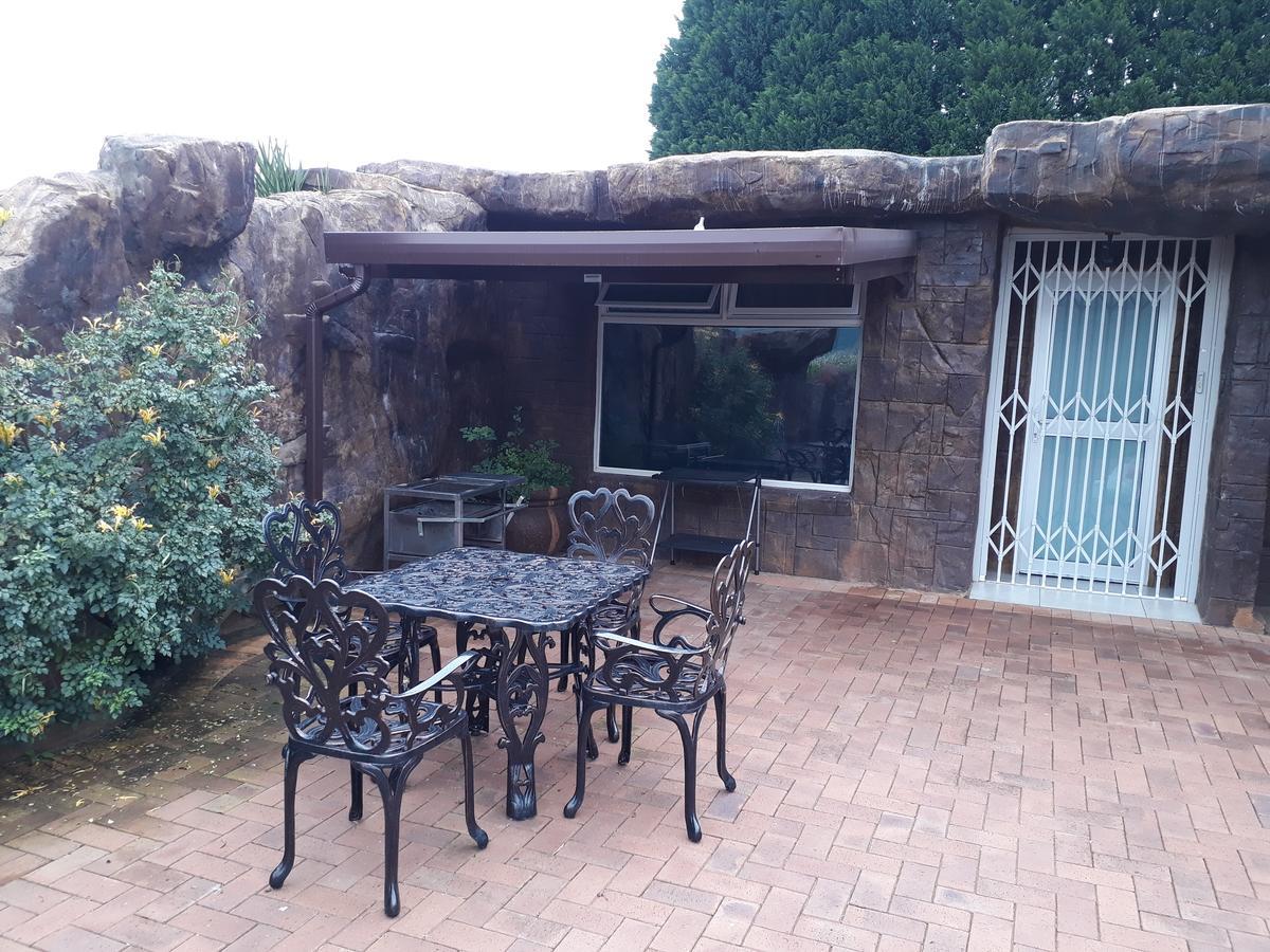 The Bunker Villa Champagne Valley Luaran gambar